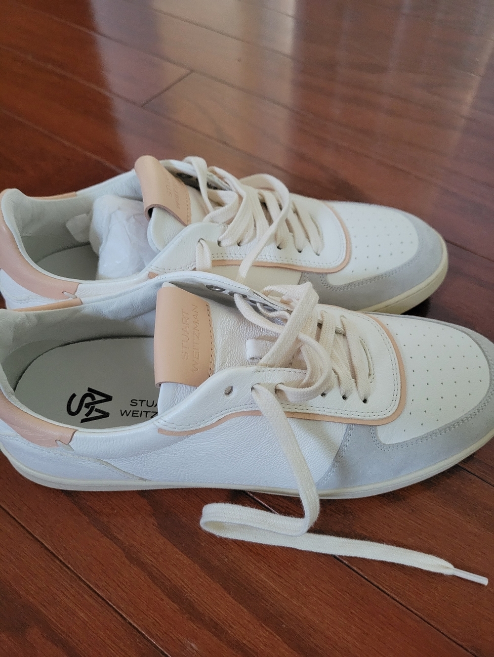 Stuart Weitzman White, Blush & Light Gray Leather Courtside Low-Top Sneakers